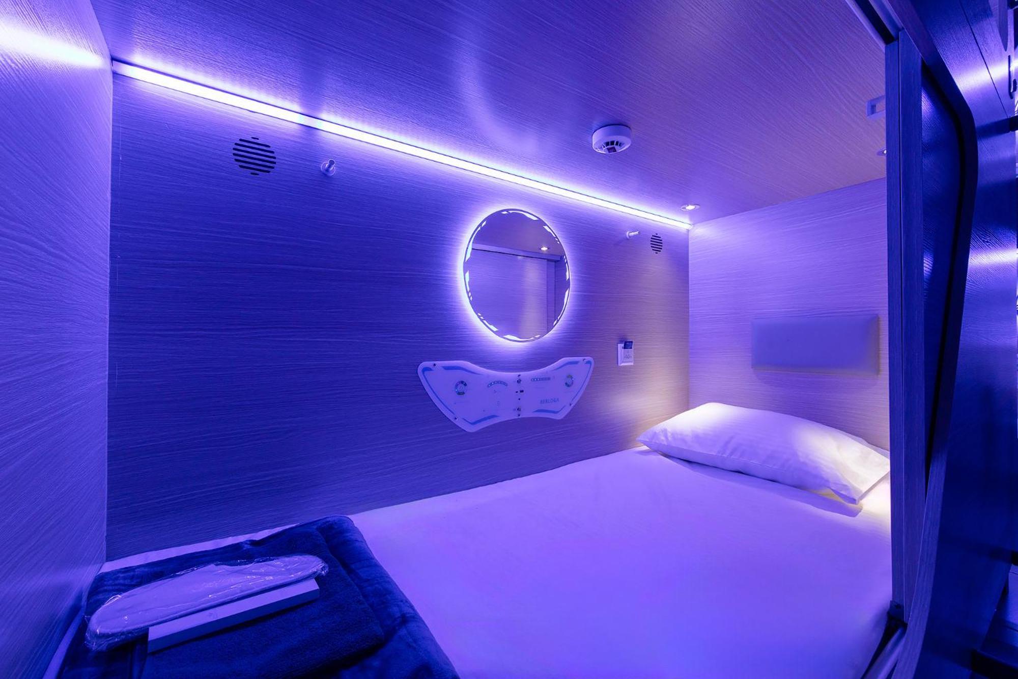 Berloga Capsule Jbr Hotel Dubai Exterior foto