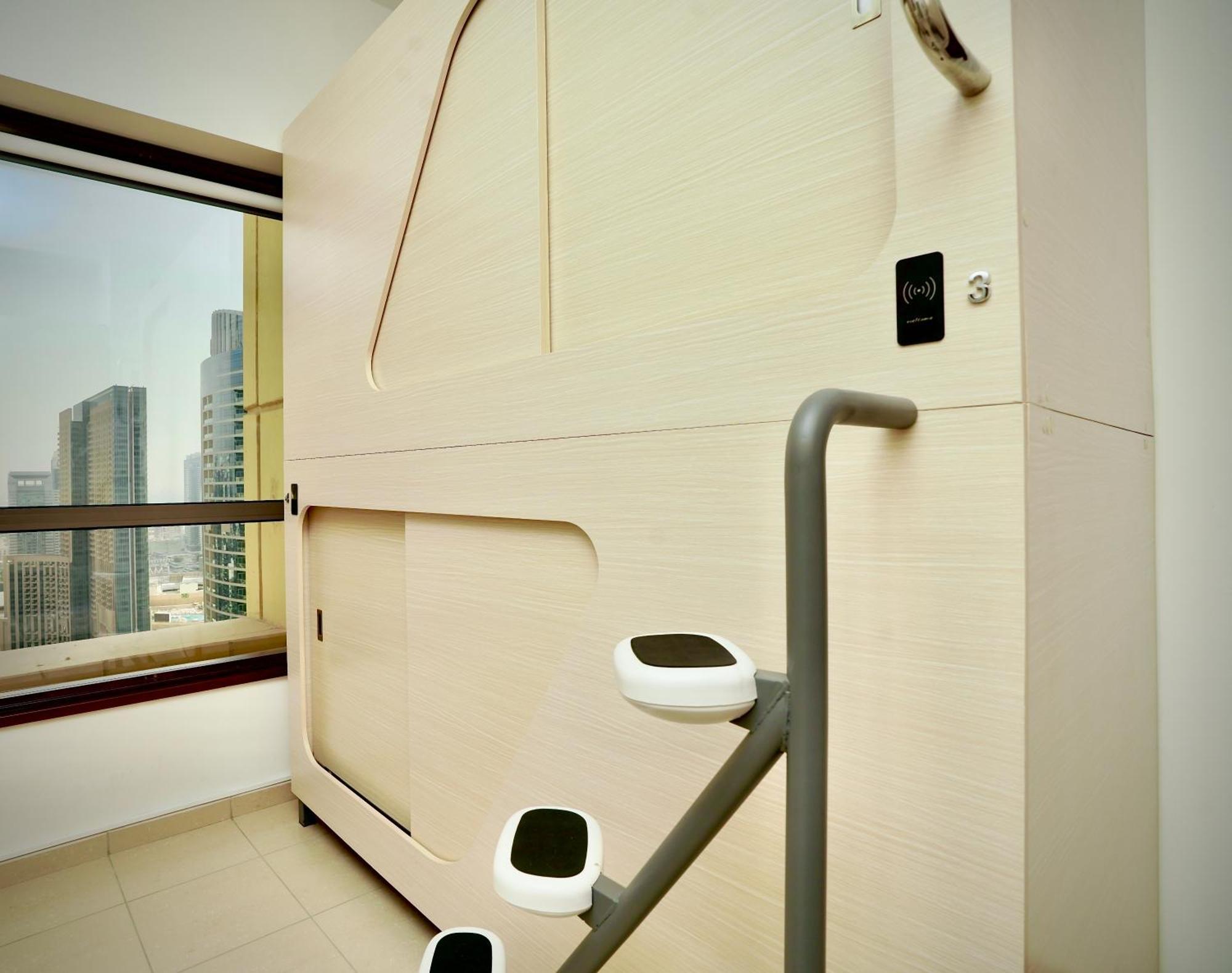 Berloga Capsule Jbr Hotel Dubai Exterior foto