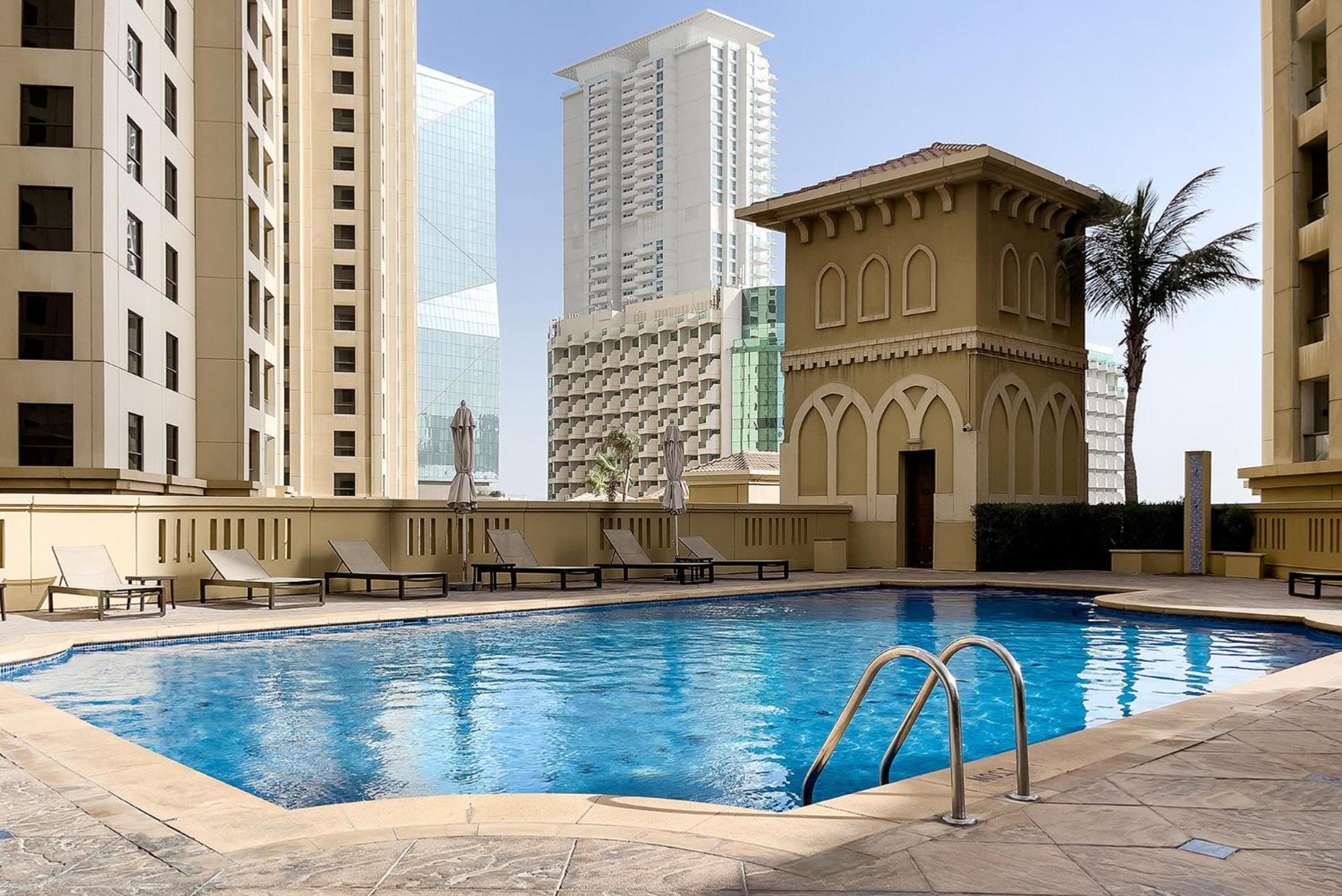 Berloga Capsule Jbr Hotel Dubai Exterior foto